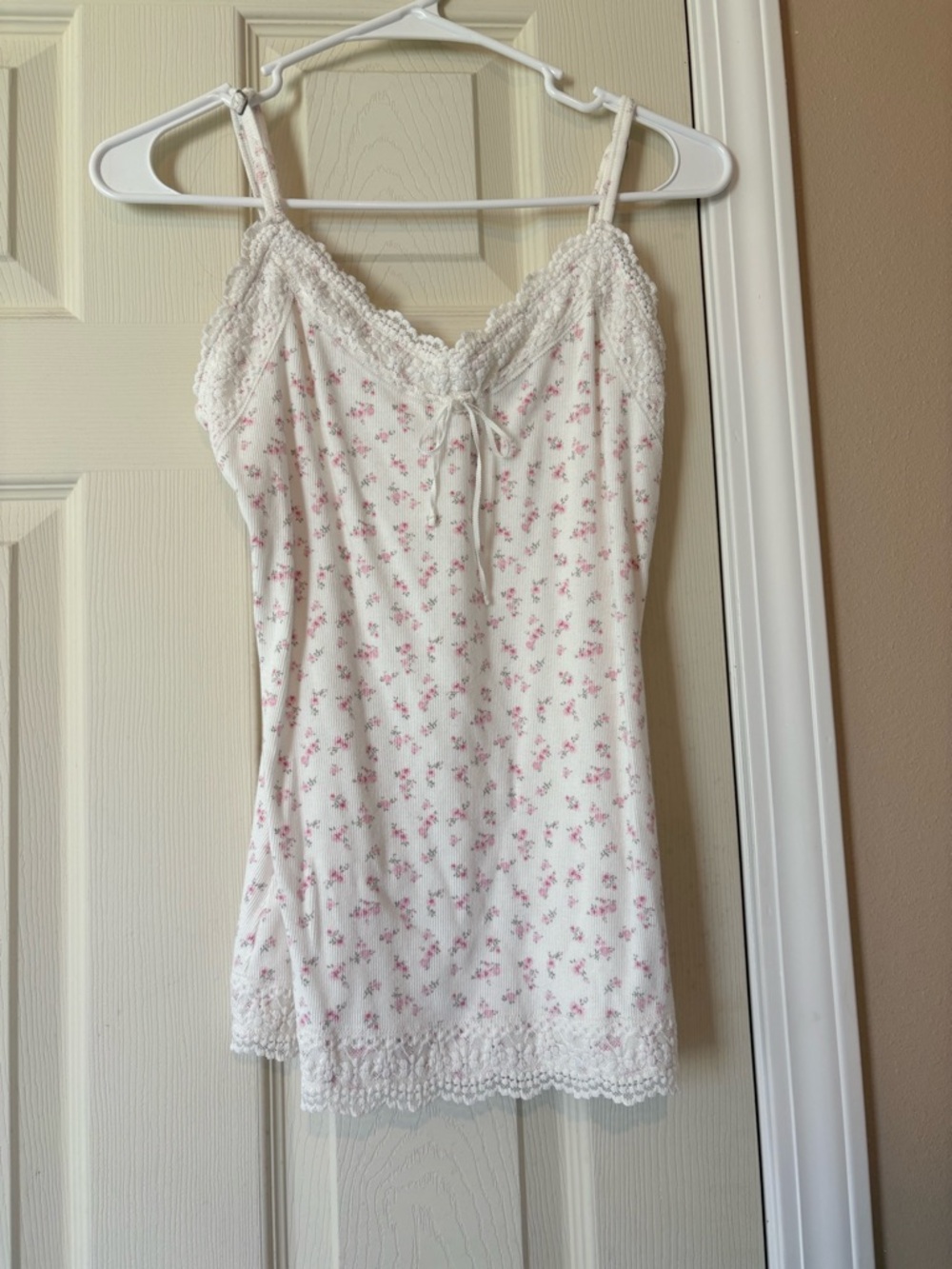 Hollister White Floral Lace Trim Slip Dress with Pink Rose Print